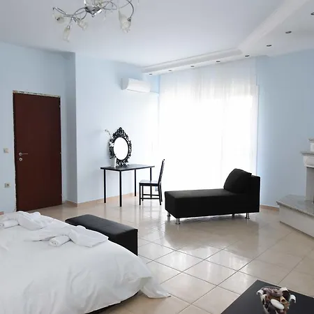 Calypso - Luxury Guest house Flogita