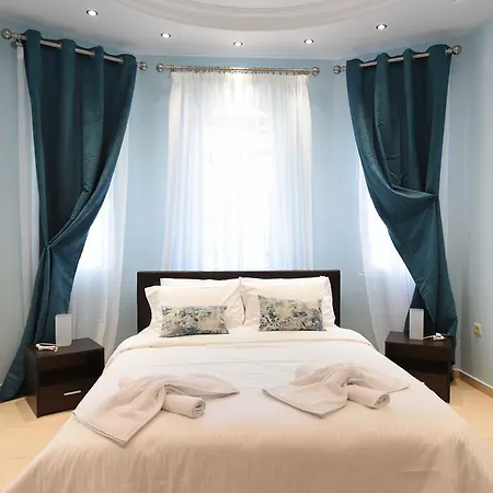 Calypso - Luxury Guest house Flogita