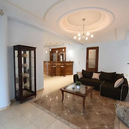 Calypso - Luxury Guest house Flogita