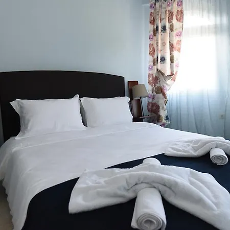 Calypso - Luxury Guest house Flogita